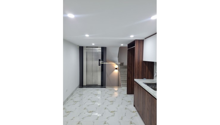 Cần bán nhà Trung Liệt 27m 6 tầng thang máy, hơn 10 tỷ